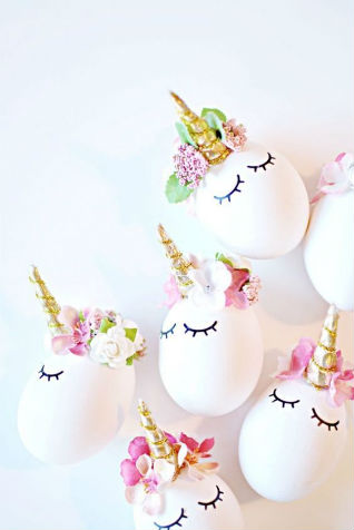 licorne, oeuf de pâques décorés, déco licorne